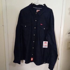Wrangler  Men's Dark Blue Casual Shirt